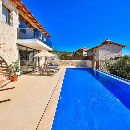 Kudret Vila