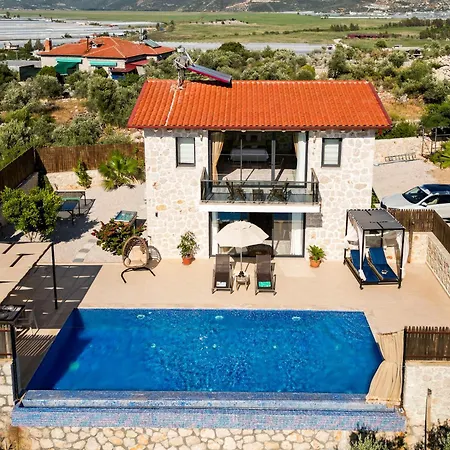 Kudret Kaş